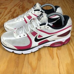 Nike Moto 8 Running Shoe